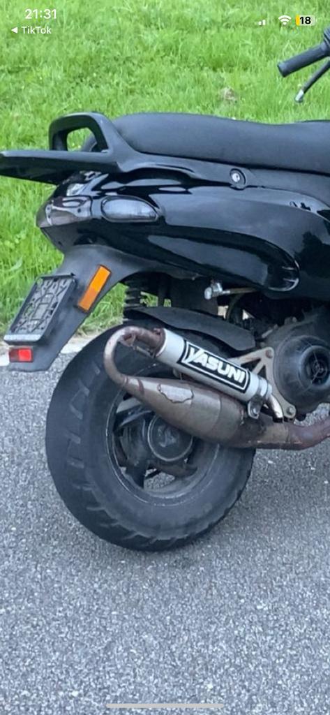 Snel 70cc piaggio typhoon motorblok, Fietsen en Brommers, Scooters | Piaggio, Zo goed als nieuw, Overige modellen, Tweetakt, Ophalen of Verzenden