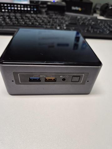 Intel NUC7 i3-7100u 8GB 128GB SSD HDMI Wifi beschikbaar voor biedingen