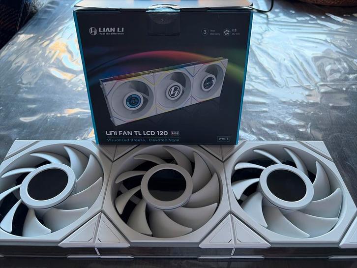 (-.-)Lian Li UNI FAN TL LCD 120 RGB - 3 stuks(-.-), Computers en Software, Computerkoelers, Gebruikt, Luchtkoeling, Ophalen of Verzenden