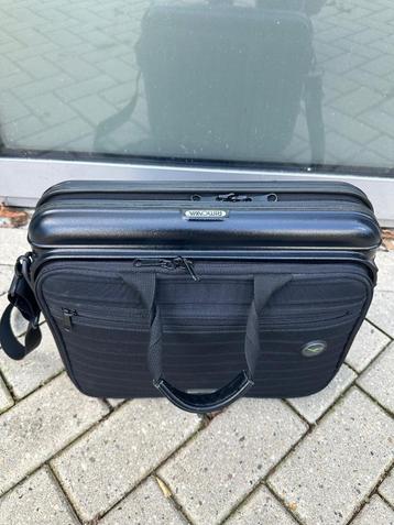 Rimowa laptoptas beschikbaar voor biedingen