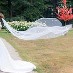 Sluier Abrazi met witte bloemen en pareltjes, Ophalen, Zo goed als nieuw, Wit, Accessoires