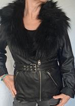 Zwart jasje met bont kraag, Maat 38/40 (M), Zwart, Ophalen of Verzenden, Zo goed als nieuw