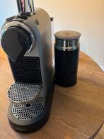 Krups Nespresso met melkopschuimer, Witgoed en Apparatuur, Koffiezetapparaten, Ophalen, Espresso apparaat, Zo goed als nieuw, 1 kopje