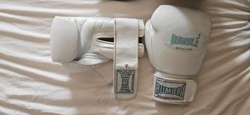 Rumble bokshandschoenen 14oz beschikbaar voor biedingen