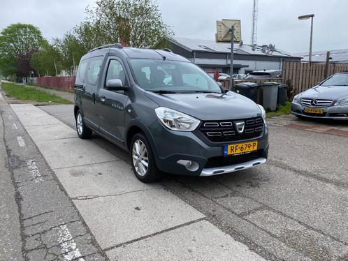 Dacia Dokker 1.2 TCE 115 Stepway 2017 Grijs AIRCO NAP NAVIGA, Auto's, Dacia, Particulier, Dokker, ABS, Achteruitrijcamera, Airbags