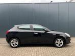 Alfa Romeo Giulietta 1.4 T Automaat|Navi|NAP|Boekjes|, 4 cilinders, Zwart, Origineel Nederlands, Bedrijf