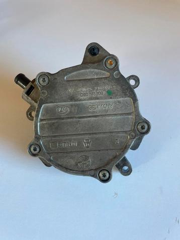 Vacuum pomp 2.0 TFSI FSI 06D145100E beschikbaar voor biedingen