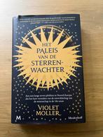 Het Paleis van de Sterrenwachter - Violet Moller, Ophalen of Verzenden, Zo goed als nieuw, Nederland