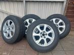 Winterbanden op velgen 235 /65 R17, Auto-onderdelen, Ophalen, Gebruikt, 17 inch, Winterbanden