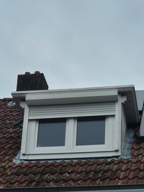 Kunstof Kozijn inclusief rolluiken en 2 rvs inzet horren, Doe-het-zelf en Verbouw, Kozijnen en Schuifpuien, Zo goed als nieuw