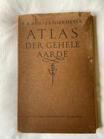 SCHOOLATLAS der geheele aarde, Boeken, Atlassen en Landkaarten, Gelezen, Overige atlassen, Ophalen of Verzenden, 1800 tot 2000