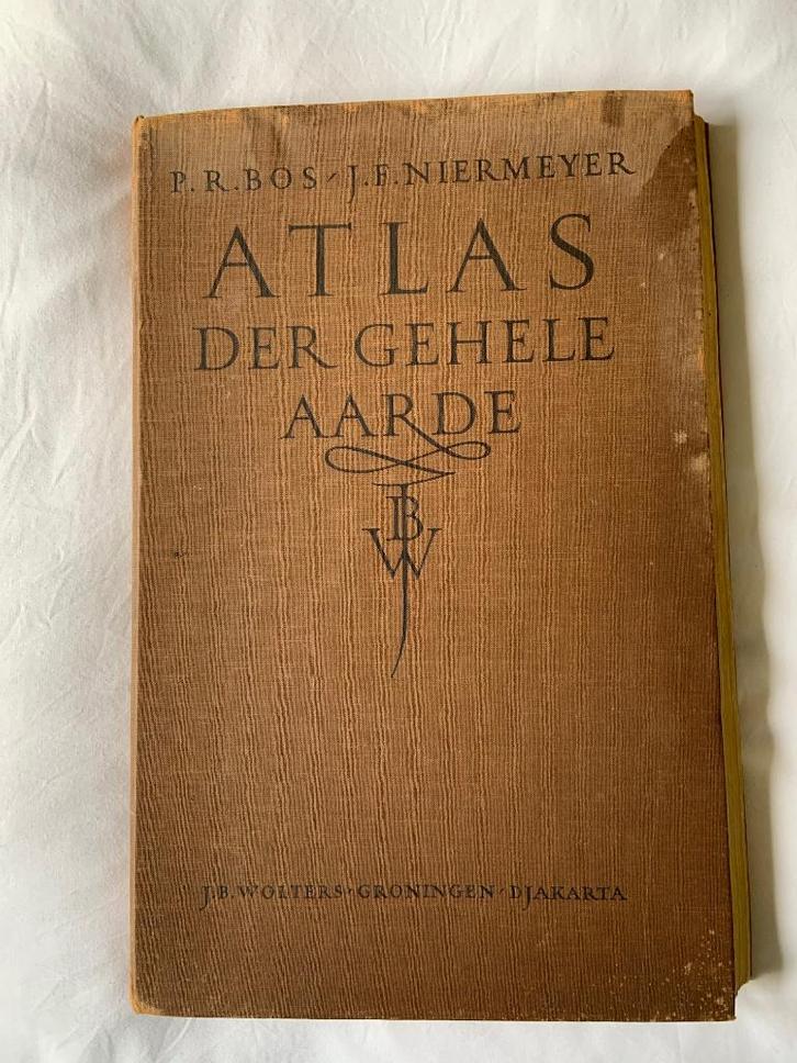 SCHOOLATLAS der geheele aarde, Boeken, Atlassen en Landkaarten, Gelezen, Overige atlassen, Wereld, 1800 tot 2000, Ophalen of Verzenden