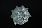 Schaal - Meisje met Paraplu - Aluminium Gestempeld Vintage, Ophalen of Verzenden