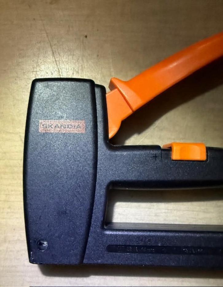 Skandia Nietmachine kunststof 6 - 14 mm, Doe-het-zelf en Verbouw, Gereedschap | Handgereedschap, Gebruikt, Ophalen of Verzenden