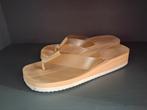 Madigan houtlook teenslippers maat 39, Madigan, Beige, Ophalen of Verzenden, Gedragen