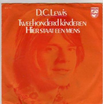 D.C. Lewis- Tweehonderd Kinderen beschikbaar voor biedingen