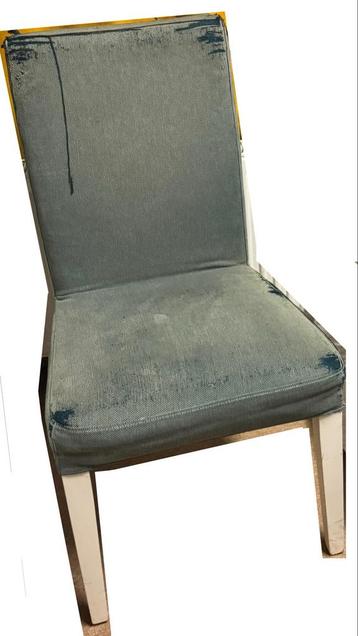 Gratis 4 Stoelen met Houten Poten met blauwe hoes