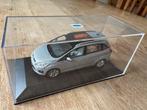 MiniChamps 1:43 Ford Grand C-Max panoramadak - nieuwstaat, Ophalen of Verzenden, Zo goed als nieuw, Auto, MiniChamps
