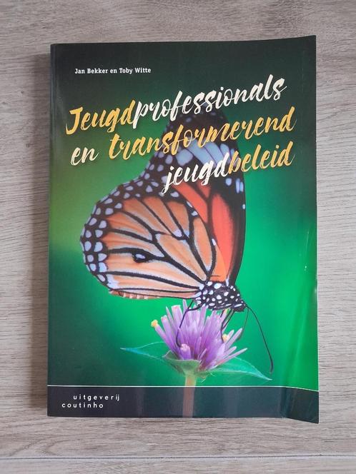 Jeugdprofessionals en transformerend jeugdbeleid, Boeken, Overige Boeken, Zo goed als nieuw, Ophalen of Verzenden