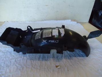 ST1100 1990 - 2001 Honda Batterijbak D1-11161 beschikbaar voor biedingen