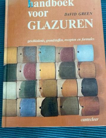 Handboek voor glazuren David Green beschikbaar voor biedingen