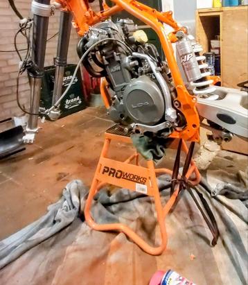 Motor bok/kruk beschikbaar voor biedingen