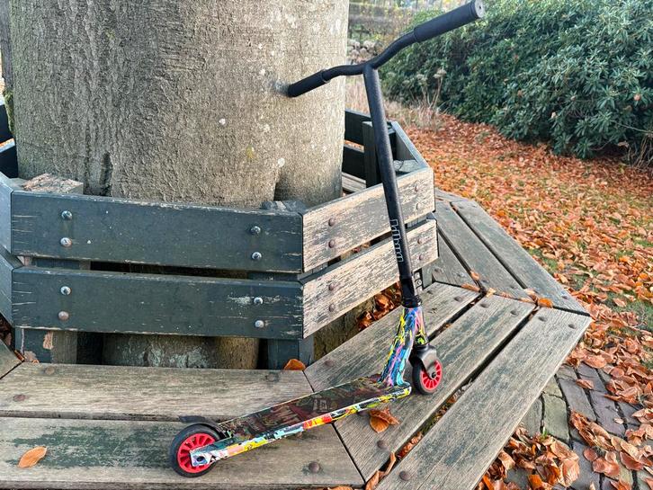 Stuntstep, Fietsen en Brommers, Steps, Zo goed als nieuw, Gewone step, Ophalen