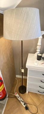 staande vloerlamp met kap, Huis en Inrichting, Lampen | Vloerlampen, Ophalen, Gebruikt, Metaal, 100 tot 150 cm