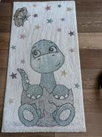 Vloerkleed baby dino kinderkamer, Huis en Inrichting, Stoffering | Tapijten en Kleden, Ophalen, Gebruikt, 50 tot 100 cm, Rechthoekig
