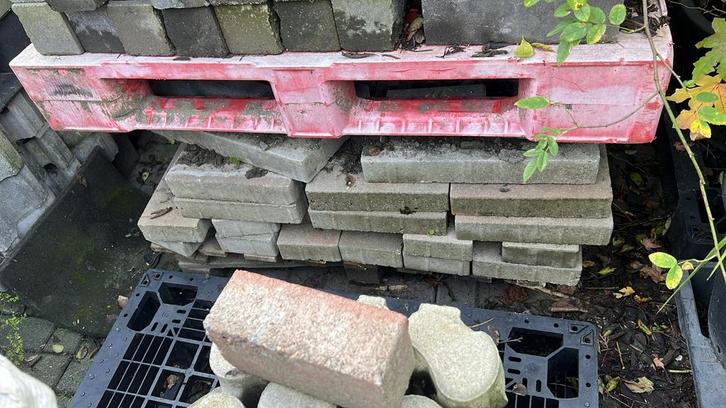 Partij Tegels en Banden - Diverse Soorten, Tuin en Terras, Tegels en Klinkers, Gebruikt, Overige typen, Beton, Minder dan 5 m²