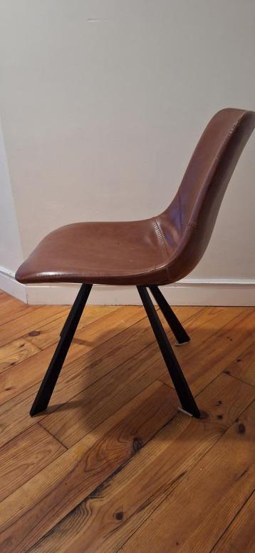 Viermaal eetstoelen Goossen