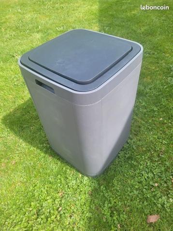 IKEA Gigantisk vuilnisemmer beschikbaar voor biedingen
