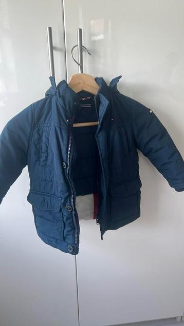 Tommy Hilfiger winterjas donkerblauw maat 92 beschikbaar voor biedingen