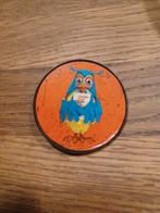 Speld broche meneer de uil Fabeltjeskrant 1968, Ophalen, Gebruikt, Overige onderwerpen, Speldje of Pin