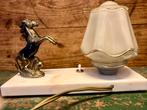 Art Deco lamp met steigerend paard, Huis en Inrichting, Lampen | Wandlampen, Glas, Gebruikt, Ophalen of Verzenden