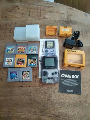 Game Boy color atomic purple met games.  beschikbaar voor biedingen