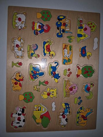 Houten puzzel boerderij  beschikbaar voor biedingen