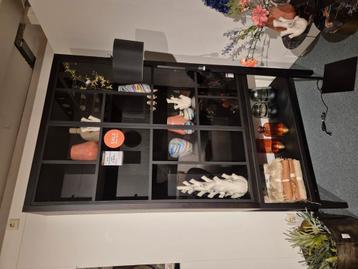 Kast Stoer Vermeer deep dark brown 125cm  beschikbaar voor biedingen