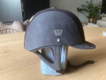 Paardrij cap fouganza C700 52cm beschikbaar voor biedingen