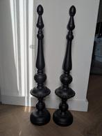 Mooie zwarte ornamenten, Ophalen