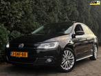 Volkswagen Jetta 1.4 TSI Hybrid Highline | Pano | Leder Bekl, 4 cilinders, 150 pk, Hybride Elektrisch/Benzine, 1405 kg