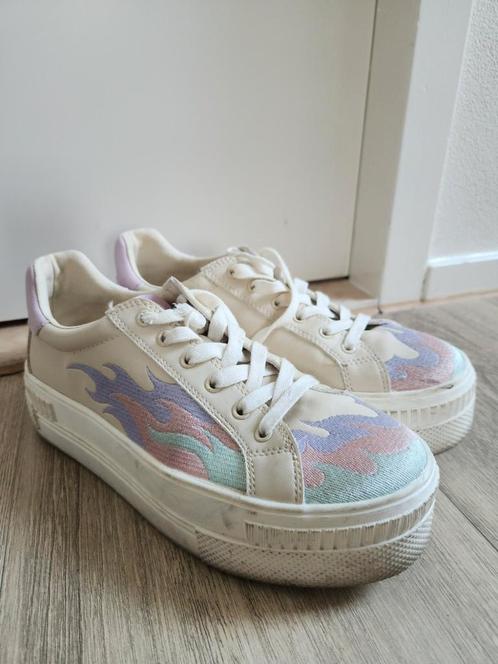 Buffalo Pastel Platform Sneakers Maat 38, Kleding | Dames, Schoenen, Gedragen, Sneakers of Gympen, Beige, Ophalen of Verzenden