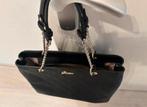 Elegante zwarte Guess tas, Sieraden, Tassen en Uiterlijk, Tassen | Damestassen, Ophalen of Verzenden, Zo goed als nieuw, Zwart