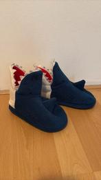 Maat 30/31 sloffen haai, Ophalen of Verzenden, Zo goed als nieuw, Jongen of Meisje, Overige typen