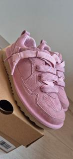 Nieuwe Roze UGG Lowmel Maat 33.5, Kinderen en Baby's, Kinderkleding | Schoenen en Sokken, UGG, Meisje, Schoenen, Nieuw