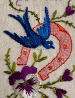 fr 1920  zwaluw hoefijzer viooltjes vogel geborduurd zijde, Ophalen of Verzenden, Voor 1920, Gelopen, Overige thema's