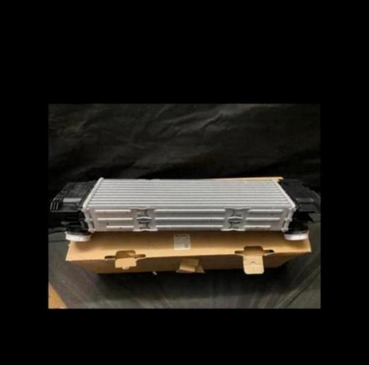 BMW intercooler 17518592701, Auto-onderdelen, Motor en Toebehoren, BMW, Nieuw, Ophalen of Verzenden