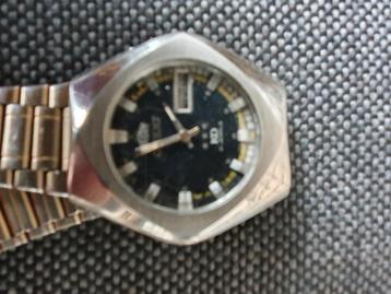 Vintage Orient Polshorloge beschikbaar voor biedingen