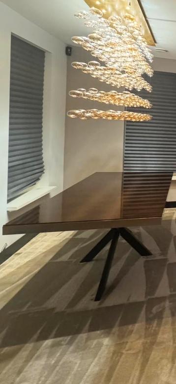 Grote eettafel incl glasplaat brons beschikbaar voor biedingen