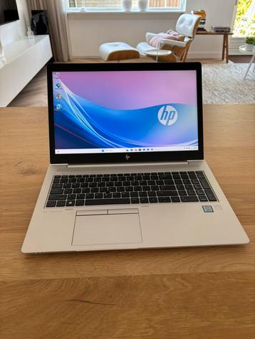 Snelle Hp Elitebook 15.6 i5 16GB SSD256GB Office nieuwstaat  beschikbaar voor biedingen